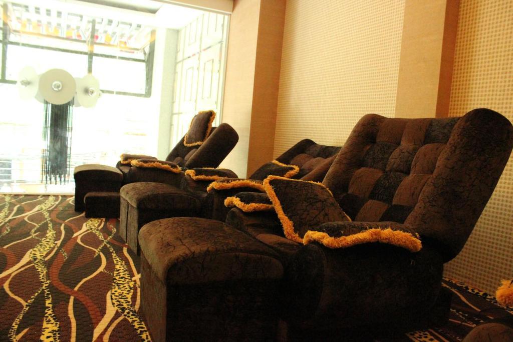 A&Em Hai Ba Trung Hotel Хошимин Екстериор снимка