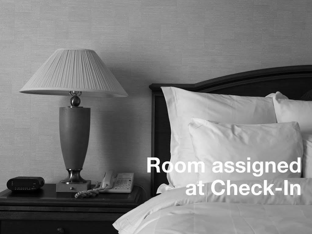 A&Em Hai Ba Trung Hotel Хошимин Екстериор снимка