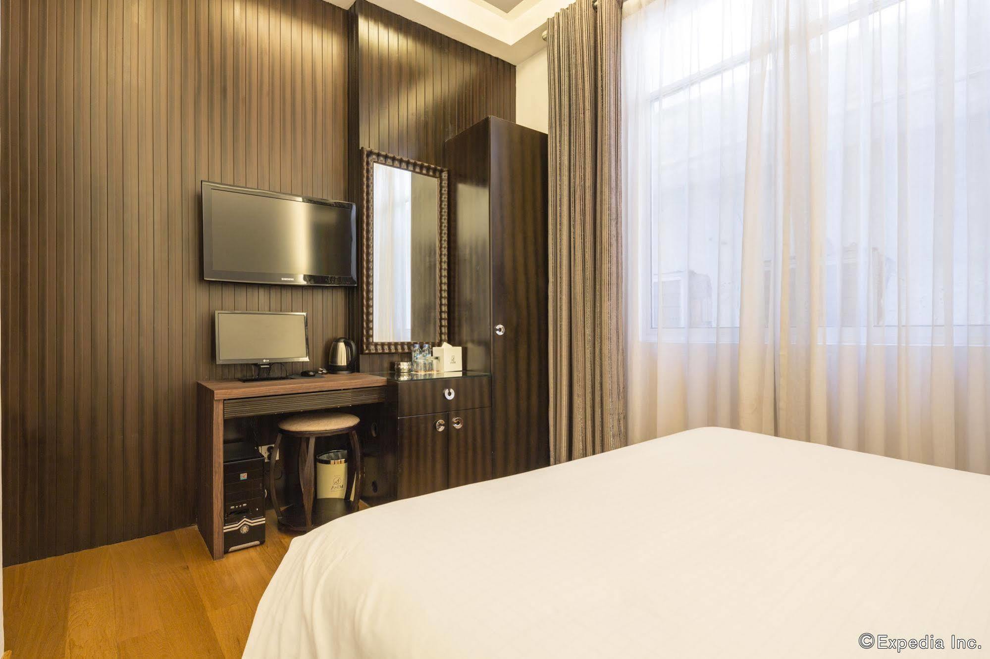 A&Em Hai Ba Trung Hotel Хошимин Екстериор снимка